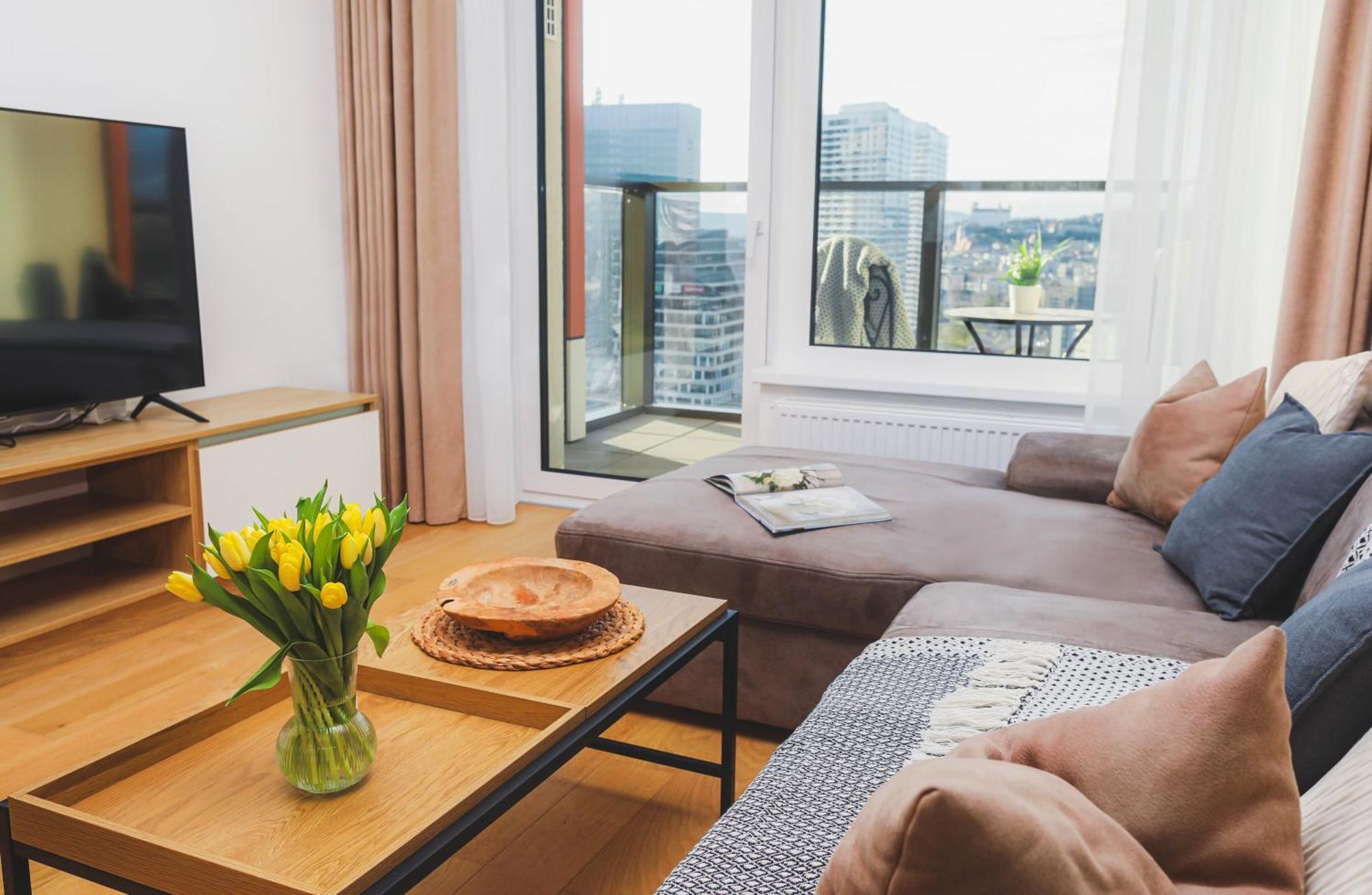 Sag 20Th Floor Klingerka Residence Castle View Free Parking Free Wifi Bratislava Buitenkant foto